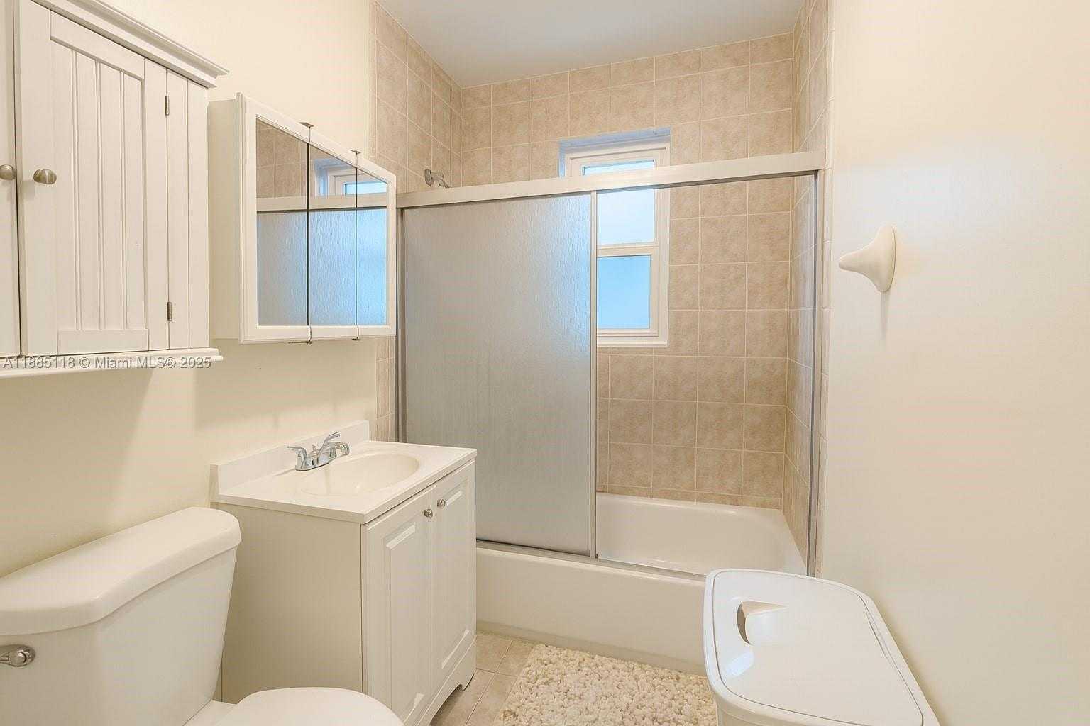 Small Image of 1055 NORTH EAST 121ST ST, North Miami Number 9