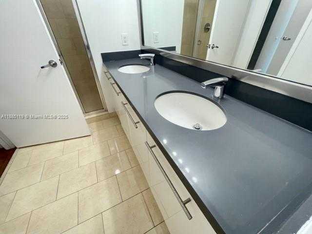 Small Image of 90 SOUTH WEST 3RD ST #4208, Miami Number 5