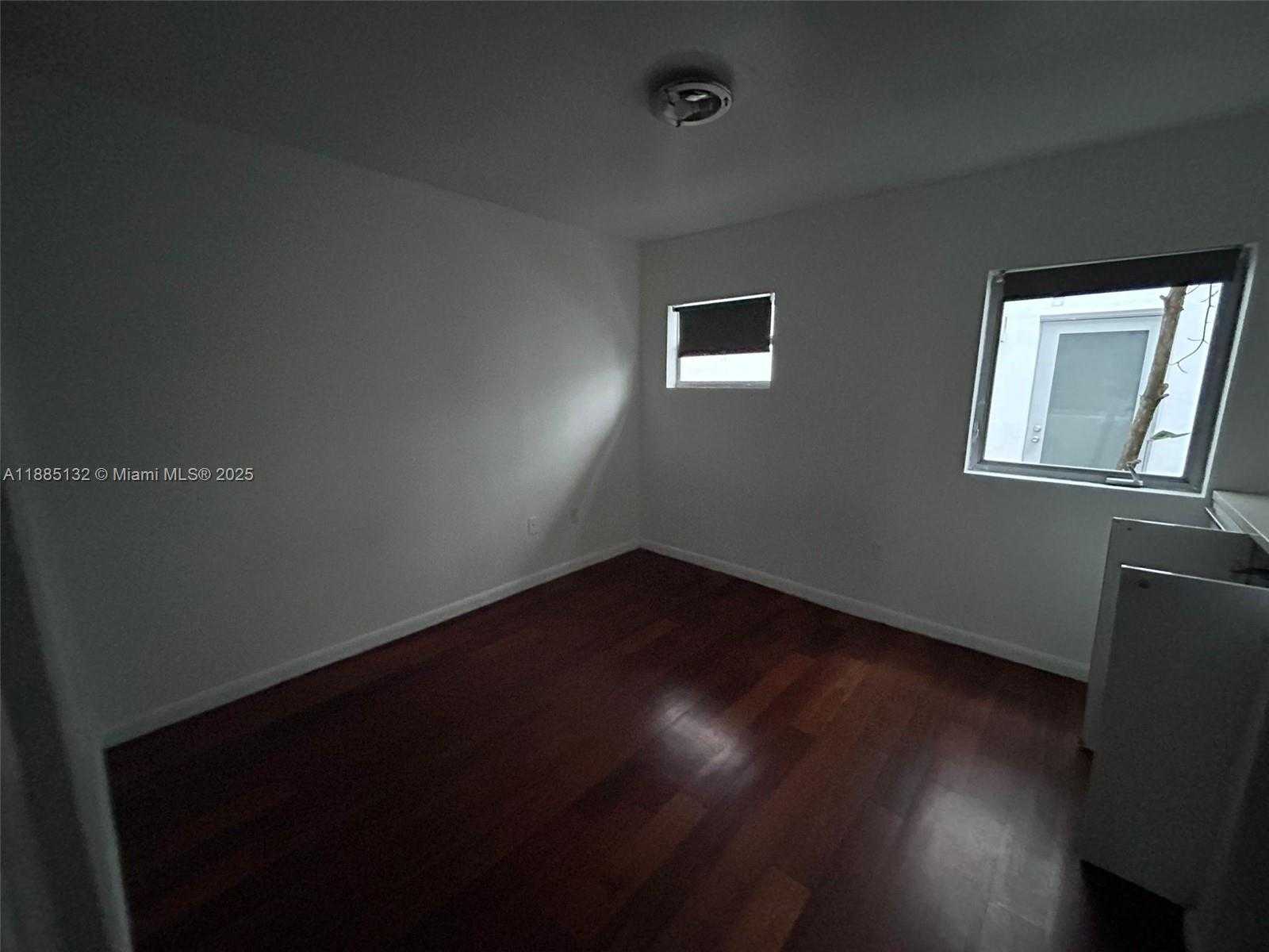 Small Image of 1560 PENNSYLVANIA AVE #211, Miami Beach Number 10