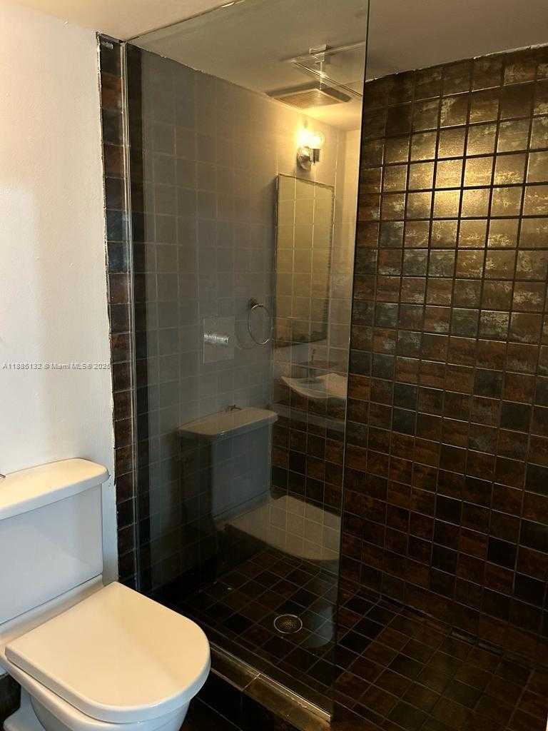 Small Image of 1560 PENNSYLVANIA AVE #211, Miami Beach Number 4