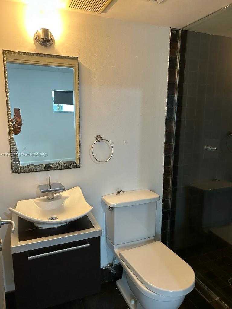 Small Image of 1560 PENNSYLVANIA AVE #211, Miami Beach Number 5