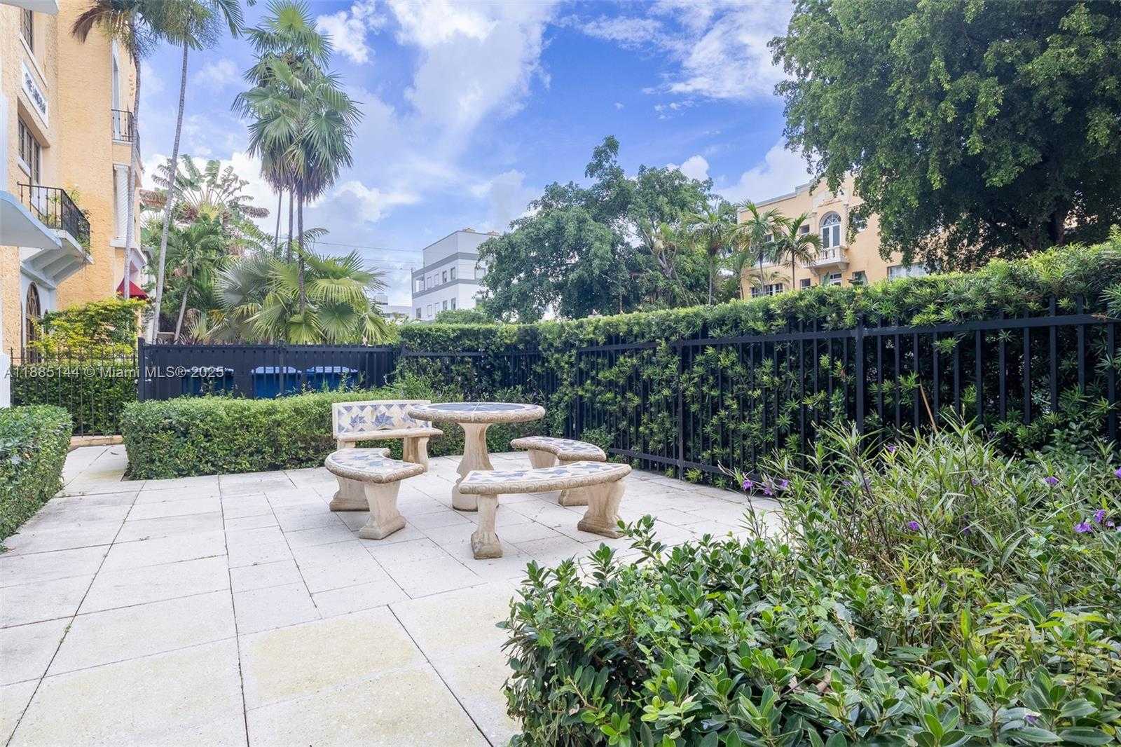 Small Image of 1610 PENNSYLVANIA AVE #2, Miami Beach Number 11