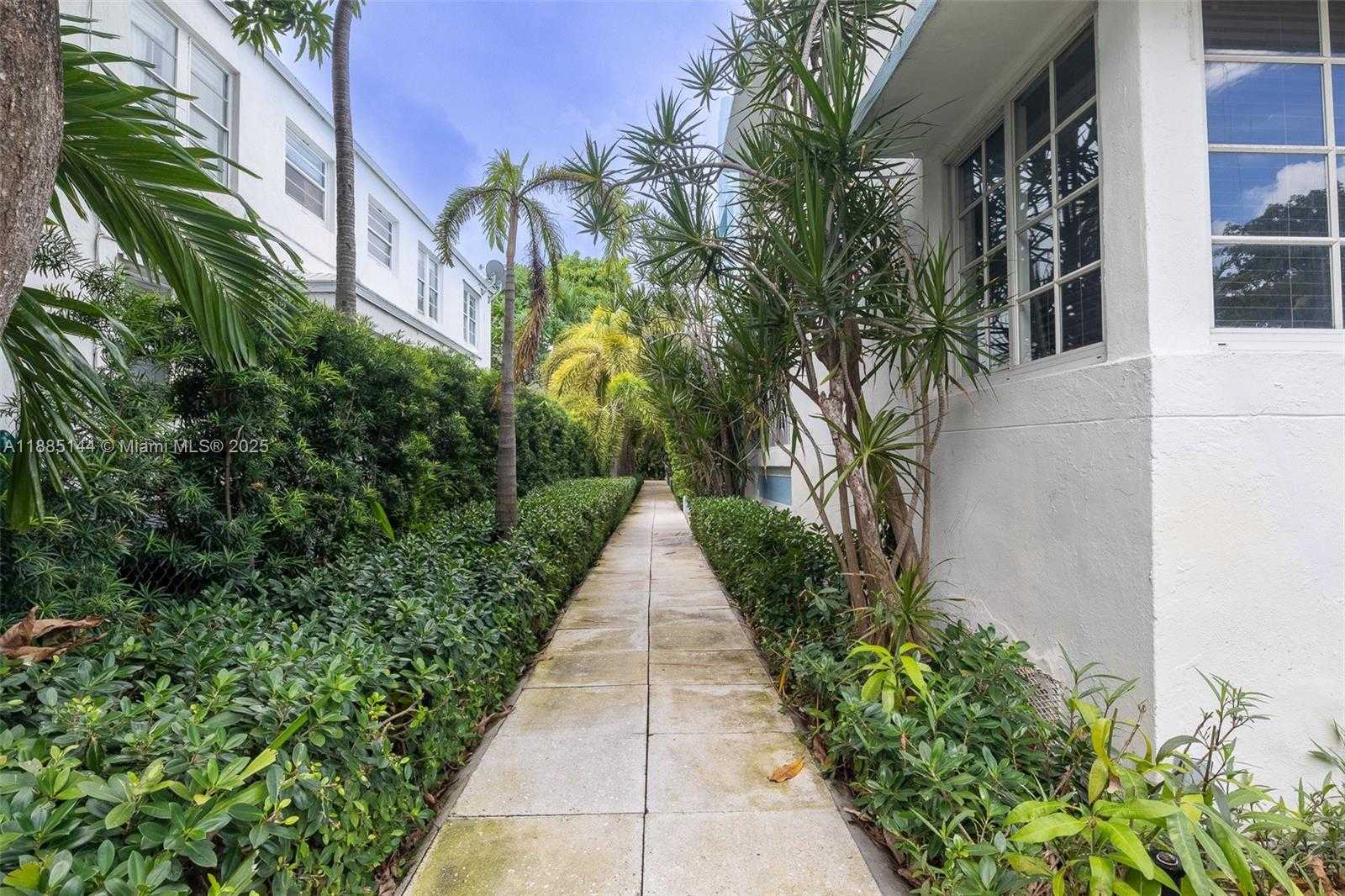 Small Image of 1610 PENNSYLVANIA AVE #2, Miami Beach Number 12