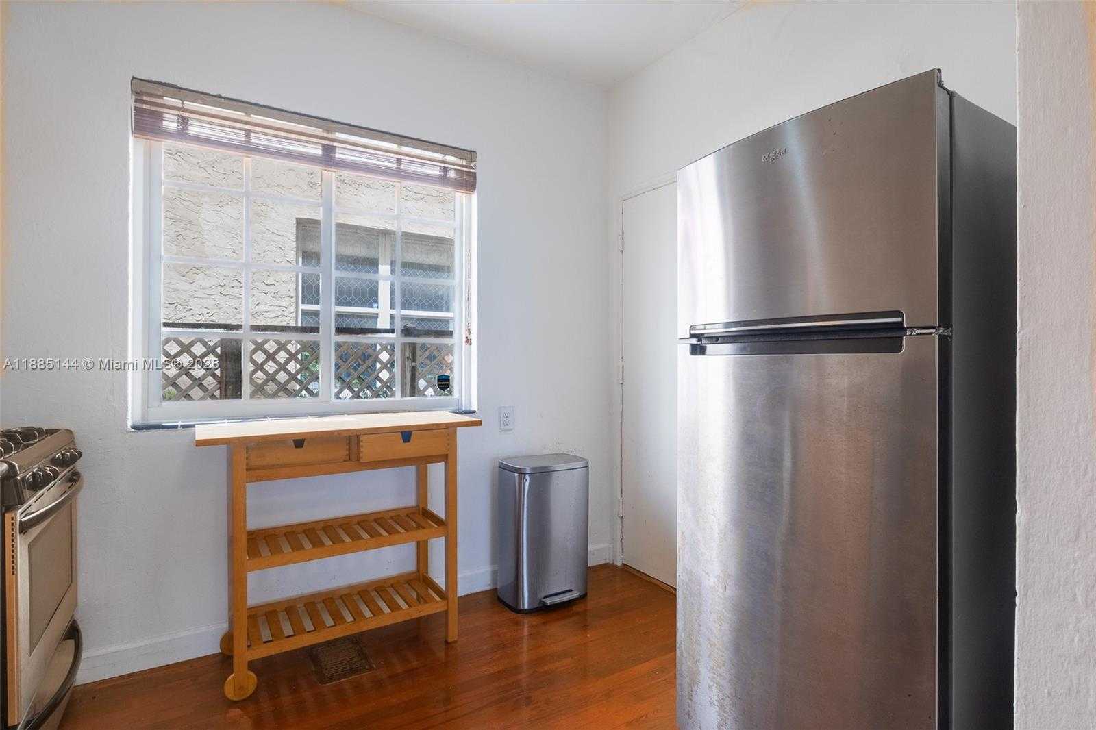 Small Image of 1610 PENNSYLVANIA AVE #2, Miami Beach Number 7