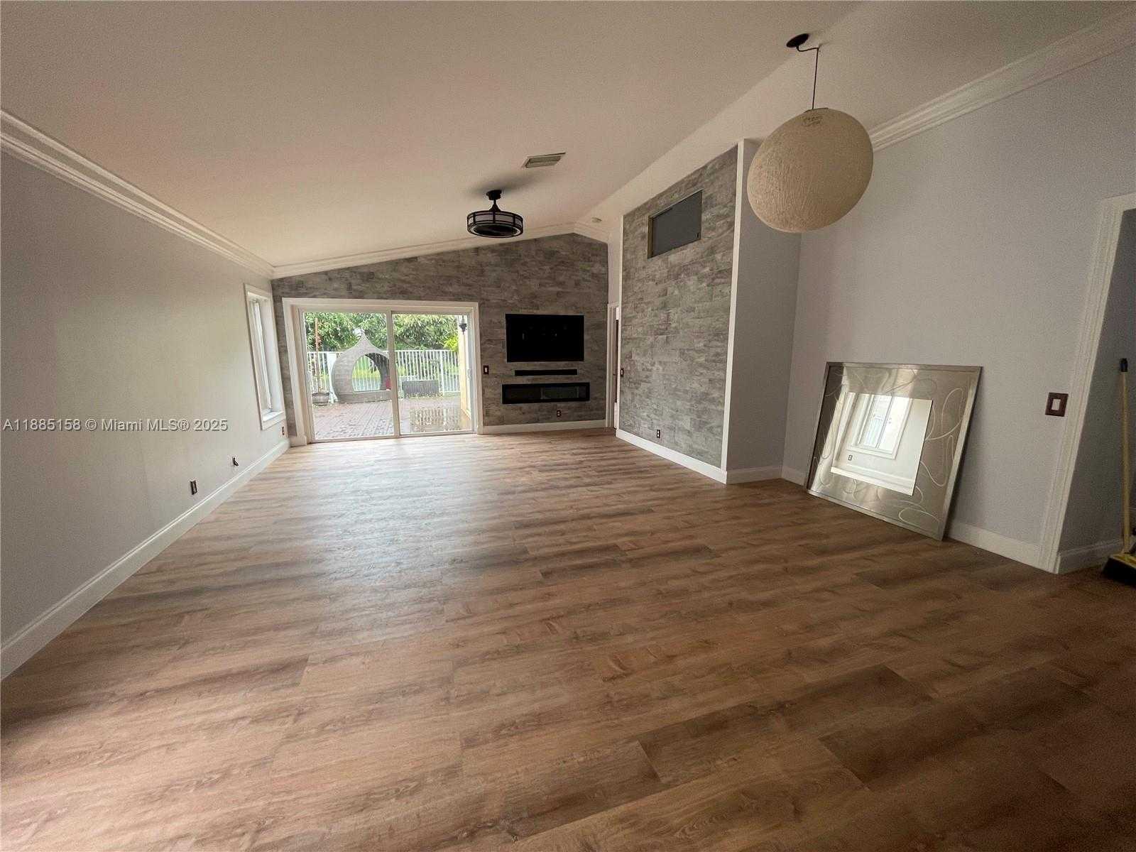 Small Image of 4314 MAHOGANY RIDGE DR, Weston Number 4