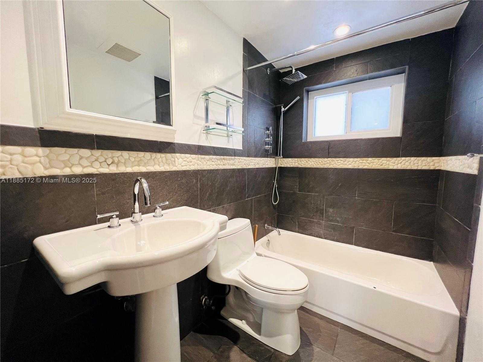 Small Image of 644 MERIDIAN AVE #6, Miami Beach Number 9