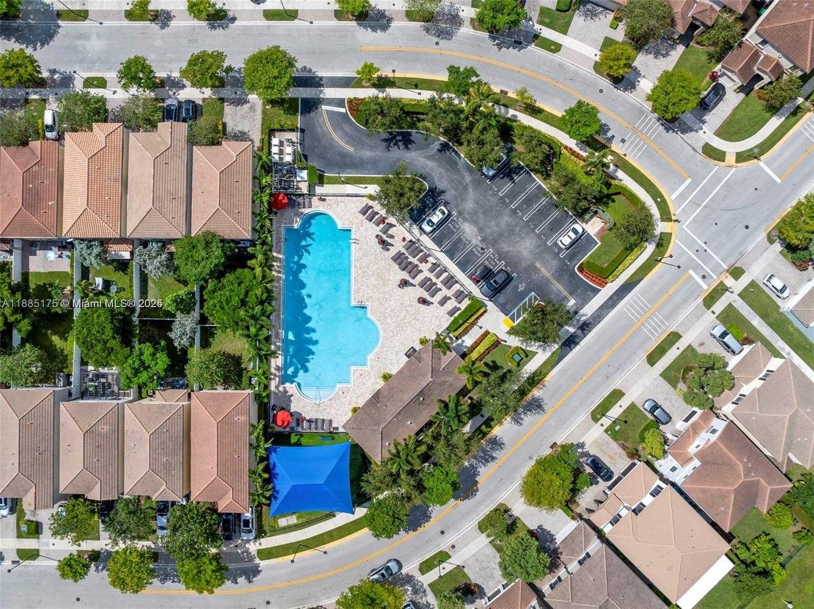 Small Image of 639 NORTH EAST 193RD ST, Miami Number 42