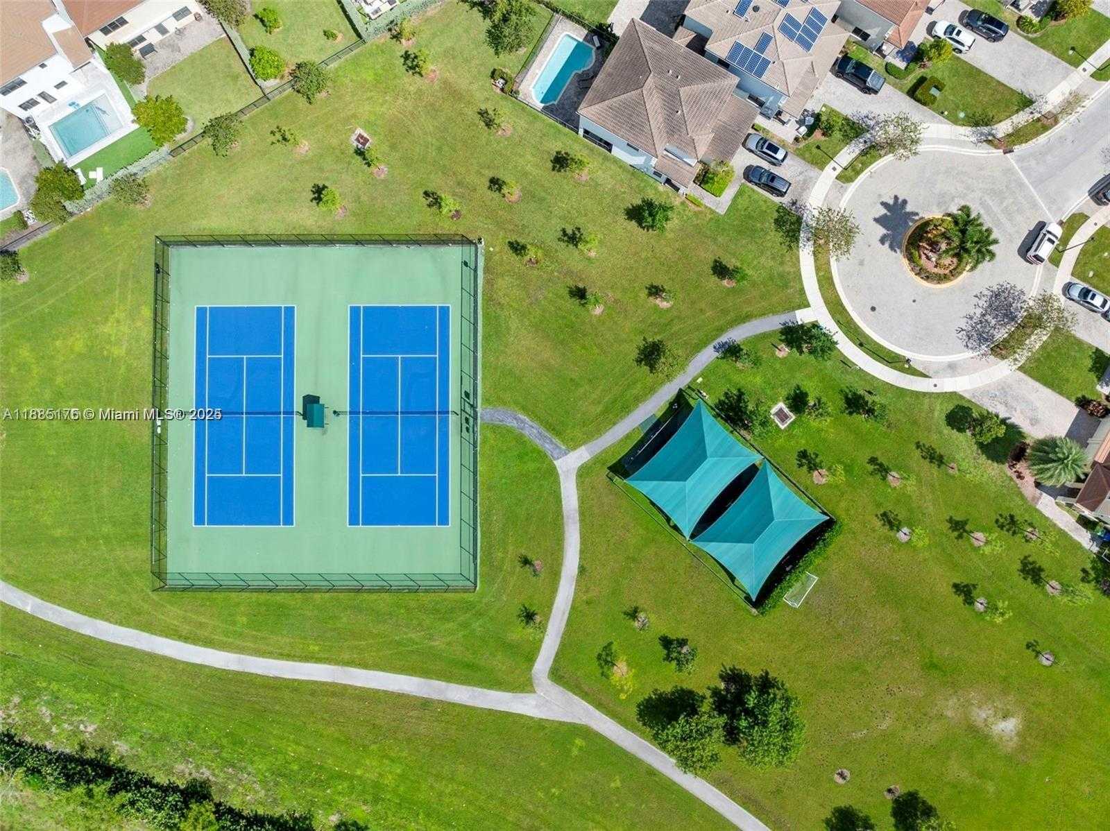 Small Image of 639 NORTH EAST 193RD ST, Miami Number 47