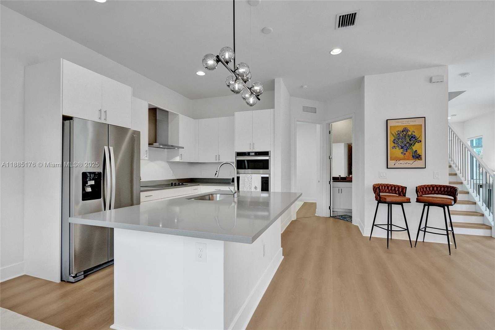 Small Image of 13145 ADDILYN CT, Davie Number 14
