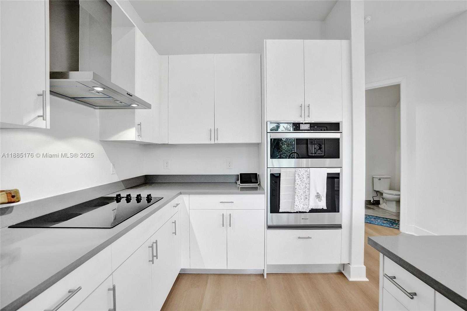 Small Image of 13145 ADDILYN CT, Davie Number 16
