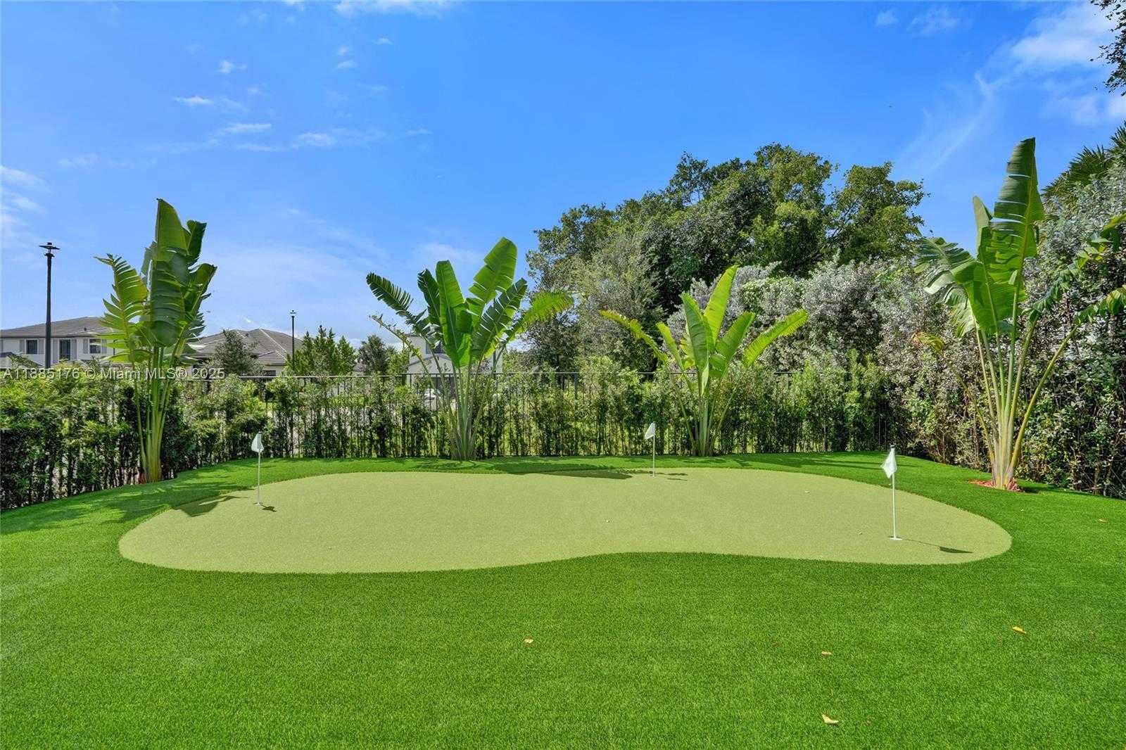 Small Image of 13145 ADDILYN CT, Davie Number 3