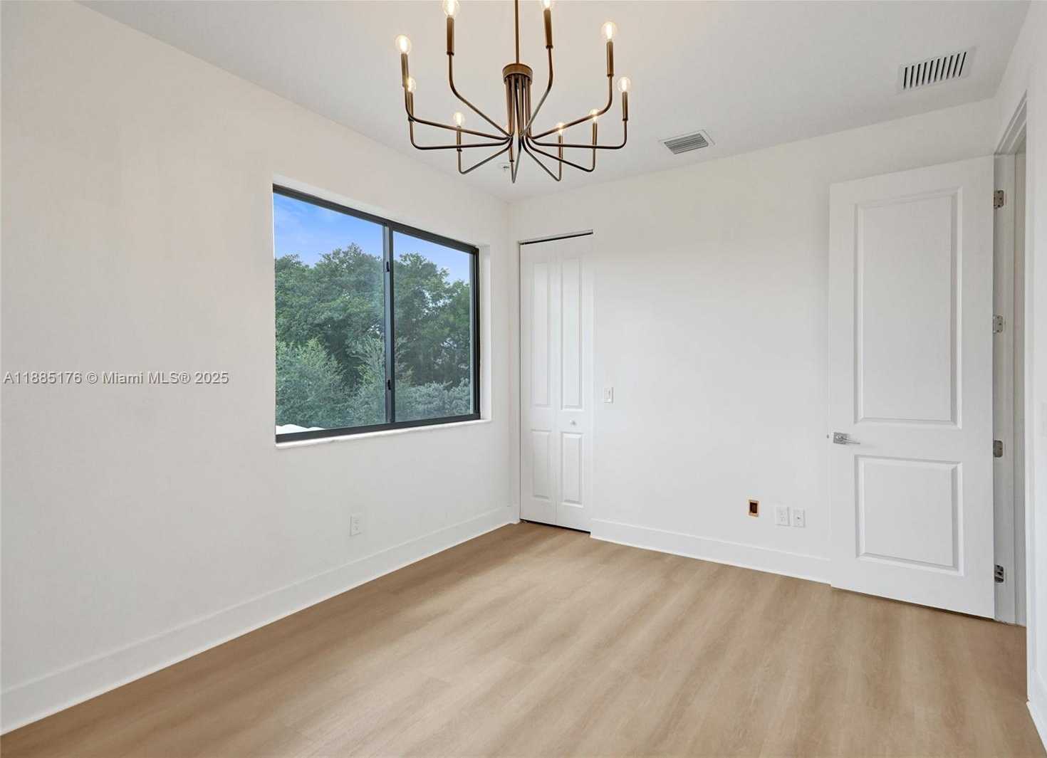 Small Image of 13145 ADDILYN CT, Davie Number 38