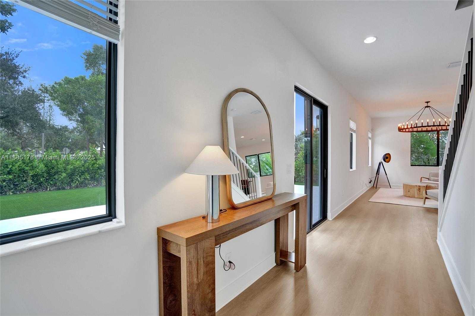Small Image of 13145 ADDILYN CT, Davie Number 8