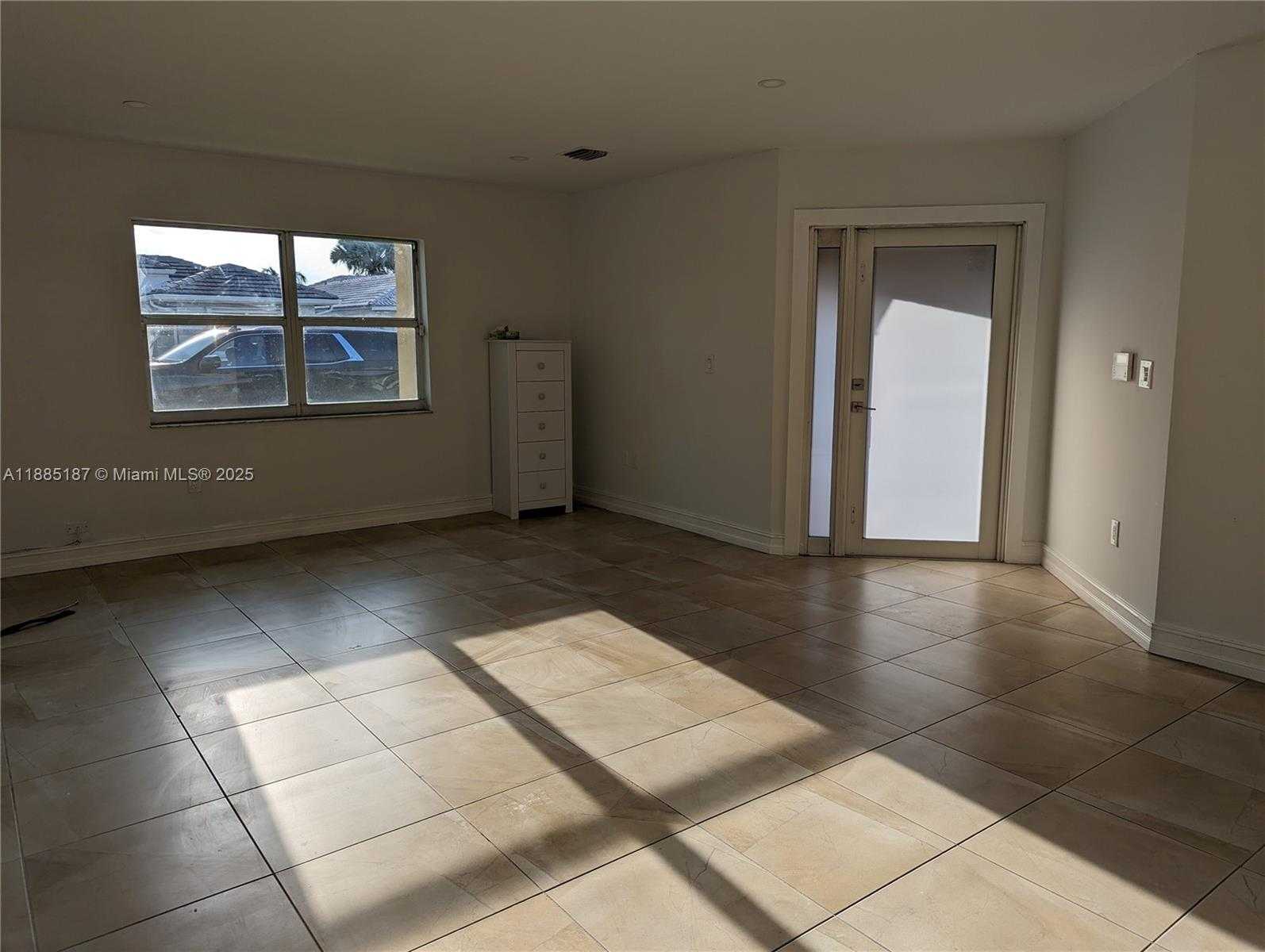 Small Image of 11481 SOUTH WEST 145TH AVE #/, Miami Number 3