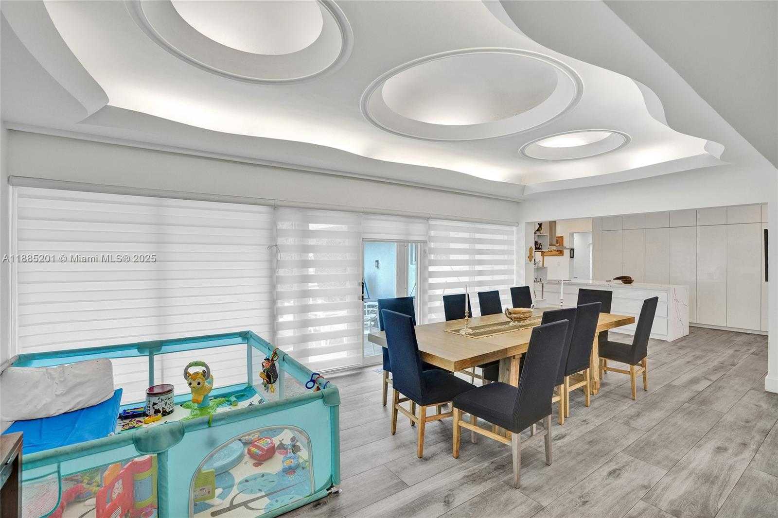 Small Image of 3784 SHERIDAN AVE, Miami Beach Number 37