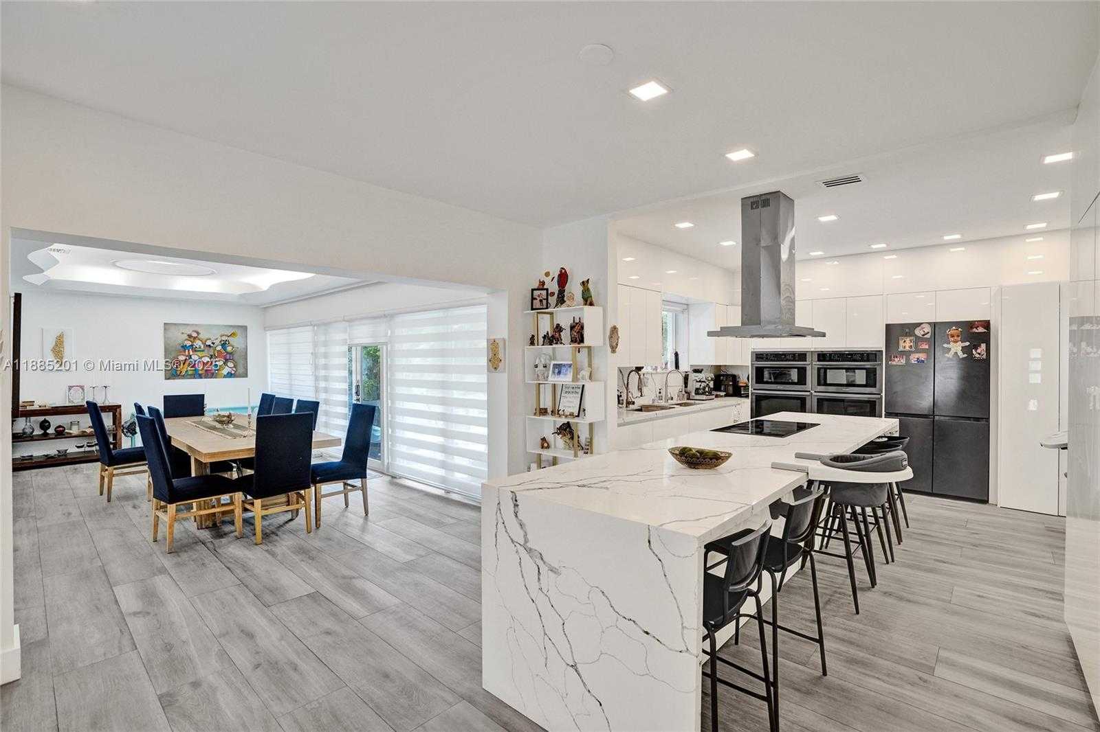 Small Image of 3784 SHERIDAN AVE, Miami Beach Number 39