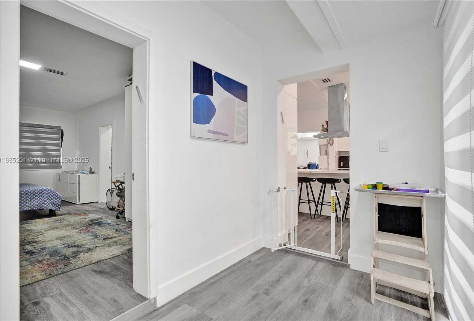 Small Image of 3784 SHERIDAN AVE, Miami Beach Number 48