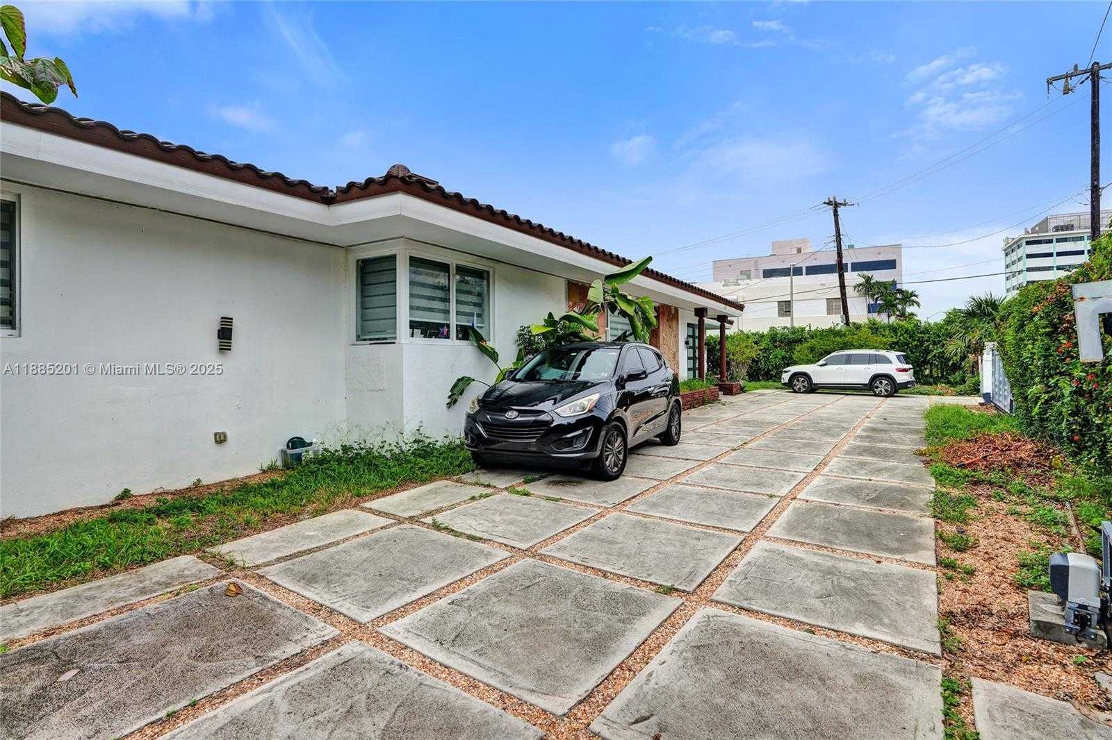 Small Image of 3784 SHERIDAN AVE, Miami Beach Number 51