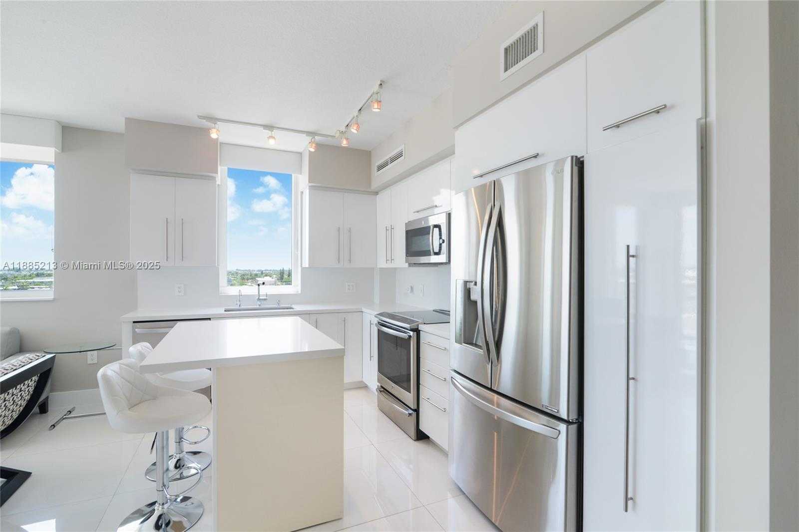 Small Image of 1745 EAST HALLANDALE BEACH BLVD #807W, Hallandale Beach Number 2