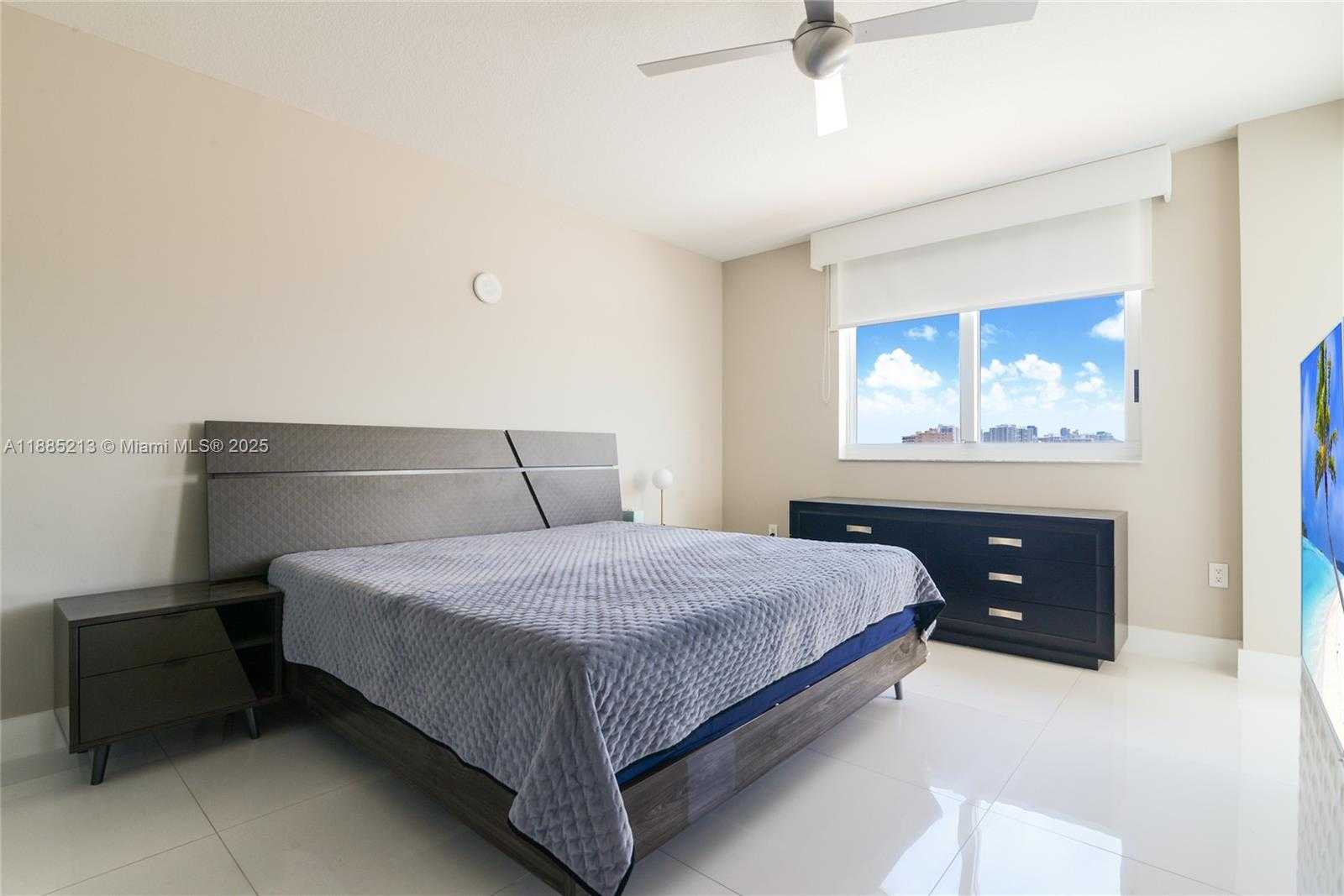 Small Image of 1745 EAST HALLANDALE BEACH BLVD #807W, Hallandale Beach Number 5