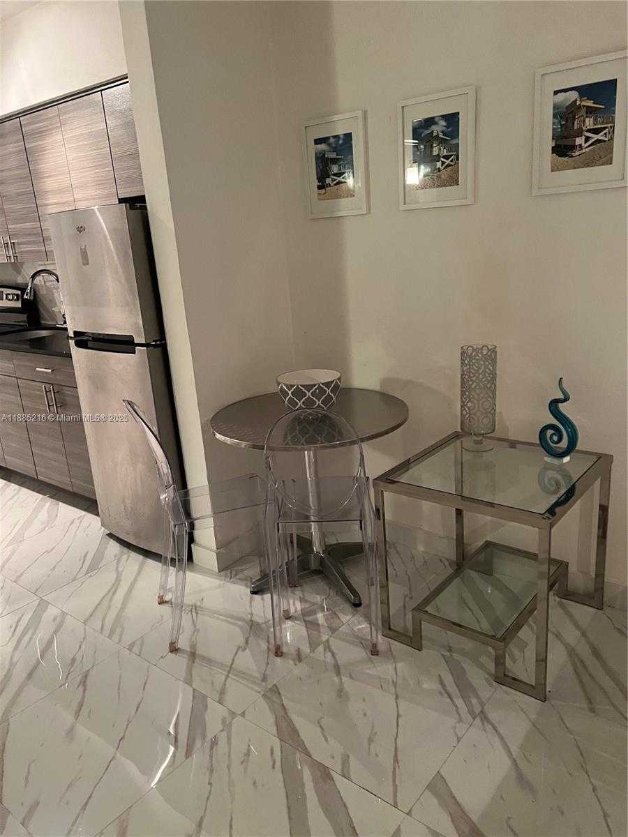 Small Image of 1611 WEST #12, Miami Beach Number 2
