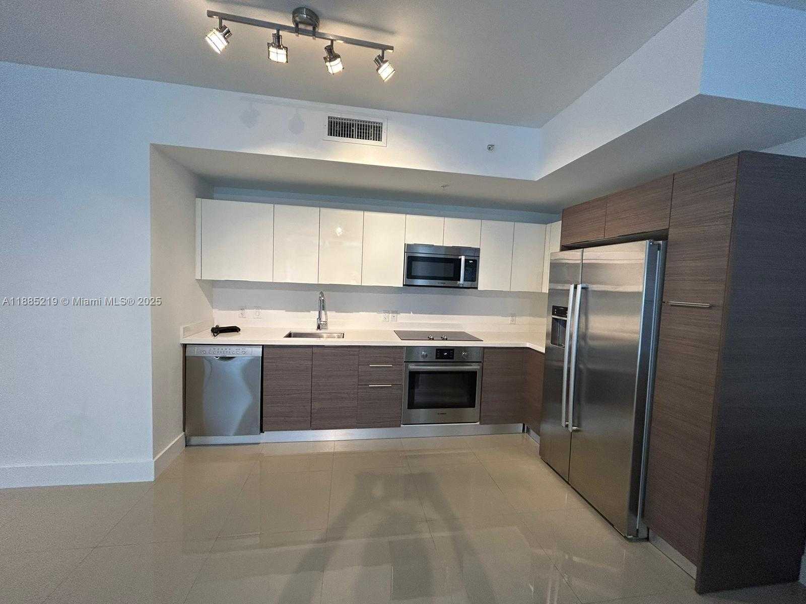 Small Image of 1010 SOUTH WEST 2ND AVE #907, Miami Number 6