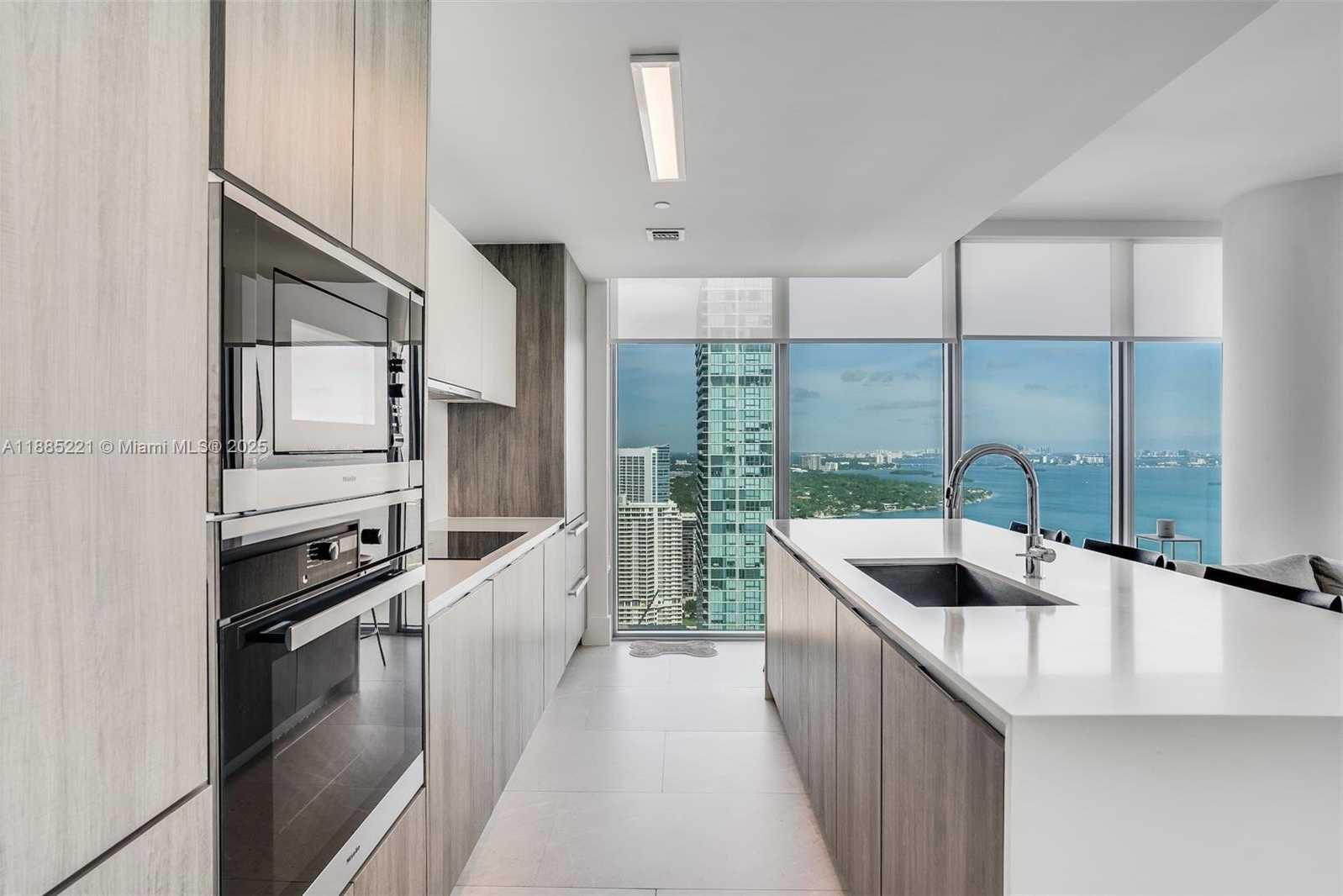 Small Image of 2900 NORTH EAST 7TH AVE #3702, Miami Number 2