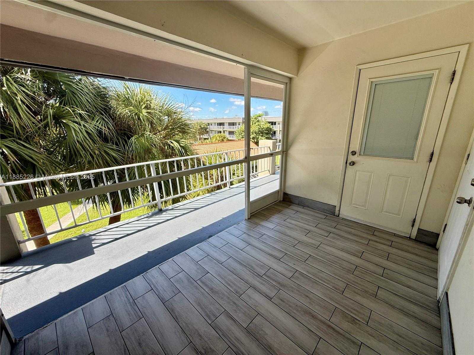 Small Image of 250 LAYNE BLVD #307, Hallandale Beach Number 3