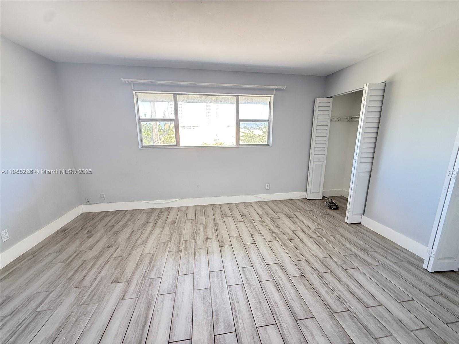 Small Image of 250 LAYNE BLVD #307, Hallandale Beach Number 9