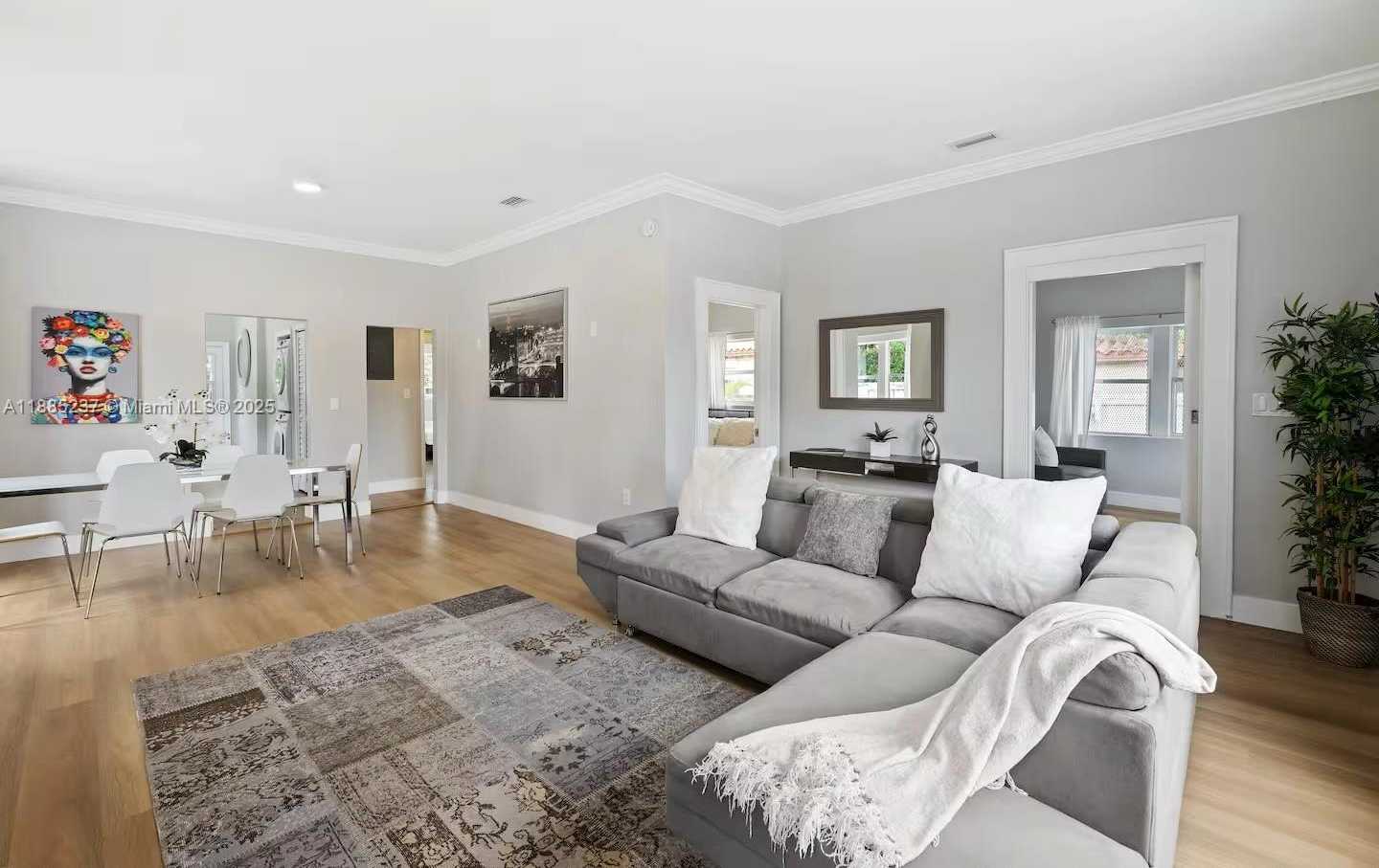 Small Image of 4711 NORTH MIAMI AVE, Miami Number 2