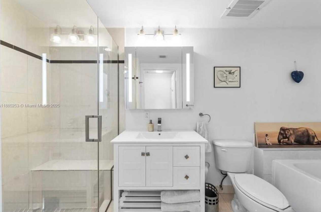 Small Image of 480 NORTH EAST 30TH ST #1607, Miami Number 14