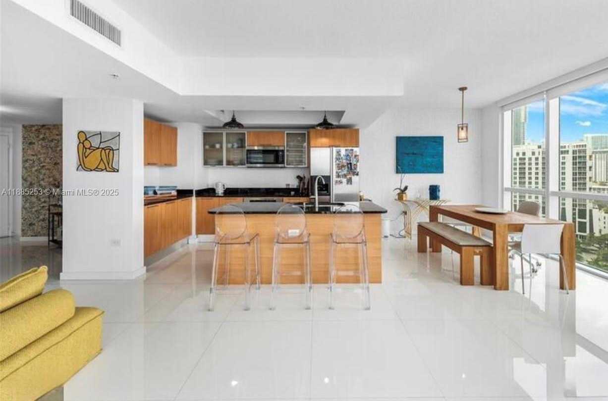 Small Image of 480 NORTH EAST 30TH ST #1607, Miami Number 4