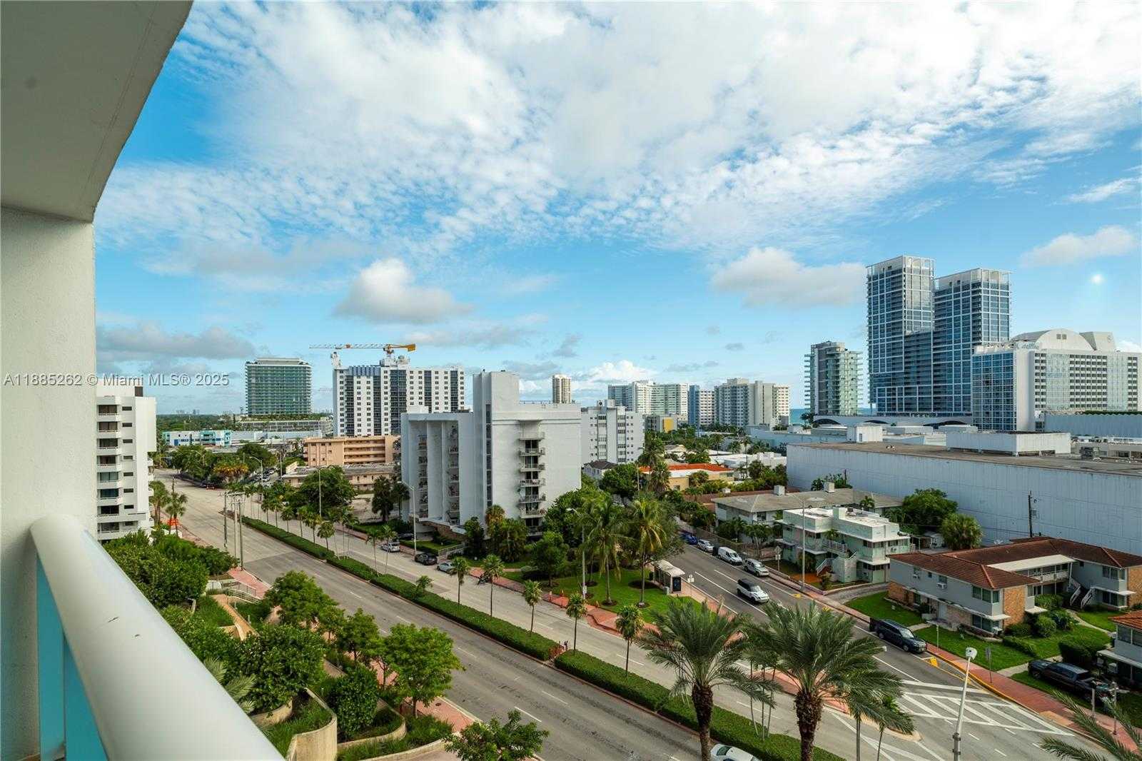 Small Image of 6770 INDIAN CREEK DR #9R, Miami Beach Number 4