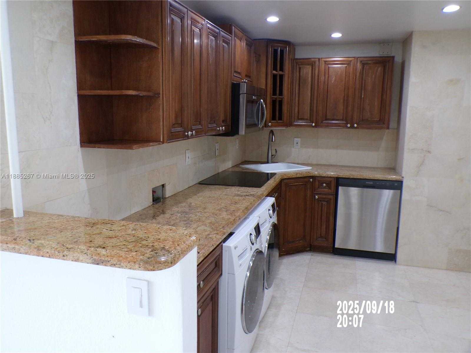 Small Image of 780 NORTH EAST 69TH ST #1708, Miami Number 23