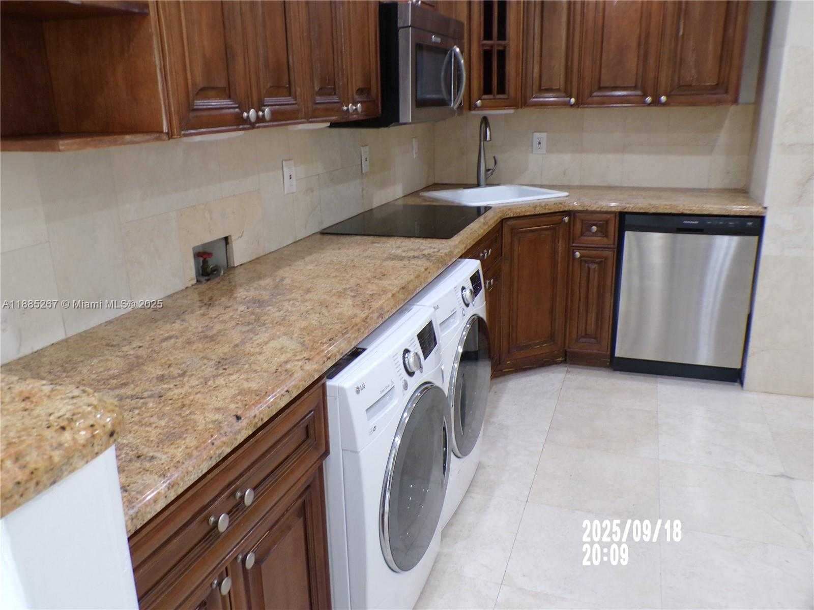 Small Image of 780 NORTH EAST 69TH ST #1708, Miami Number 27