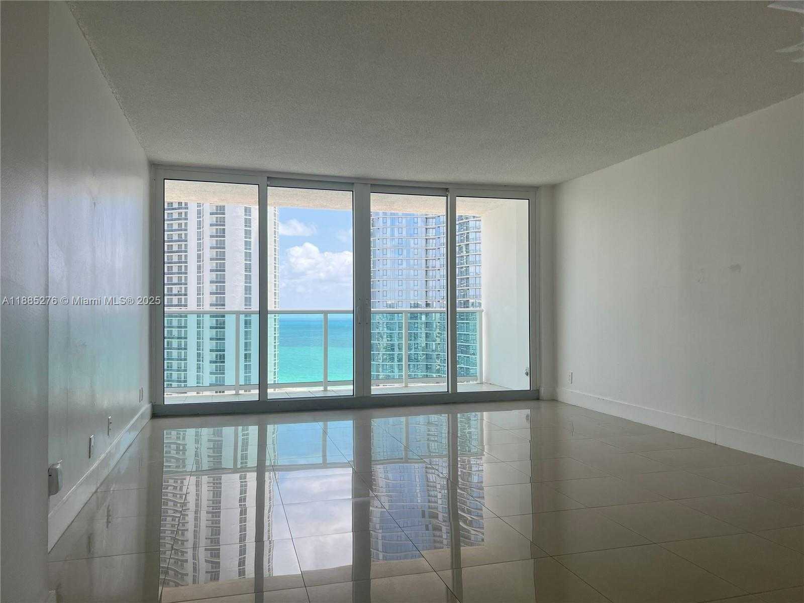 Small Image of 100 BAYVIEW DR #2012, Sunny Isles Beach Number 3