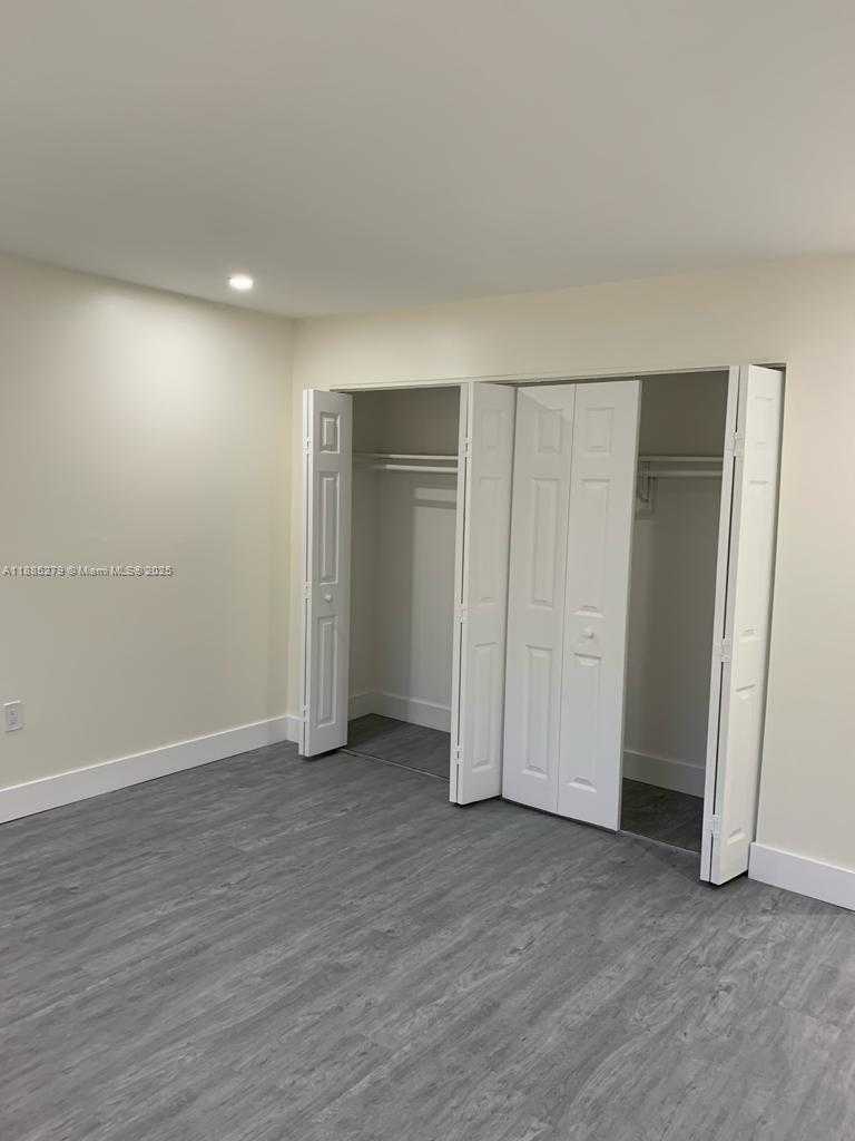 Small Image of 1555 WEST 44TH PL #234, Hialeah Number 15