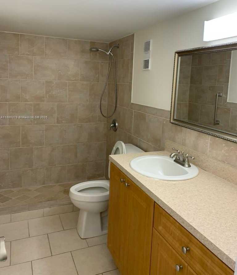 Small Image of 1555 WEST 44TH PL #234, Hialeah Number 16