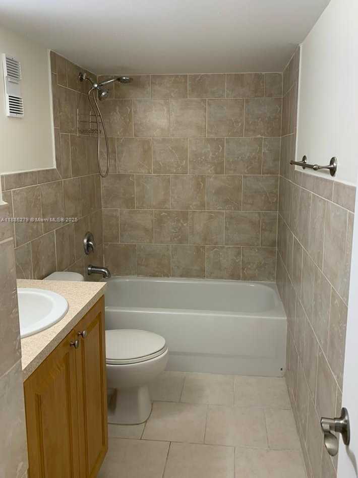 Small Image of 1555 WEST 44TH PL #234, Hialeah Number 17