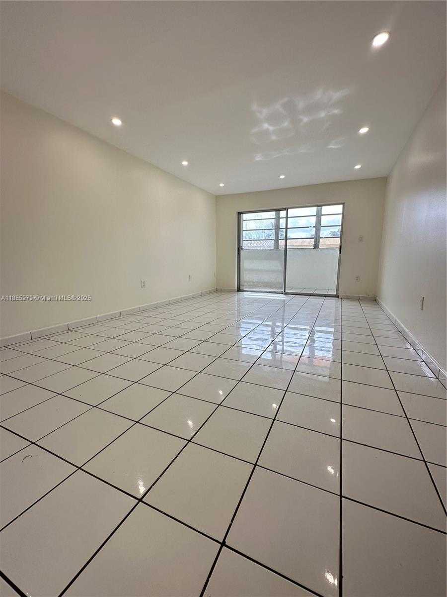 Small Image of 1555 WEST 44TH PL #234, Hialeah Number 2
