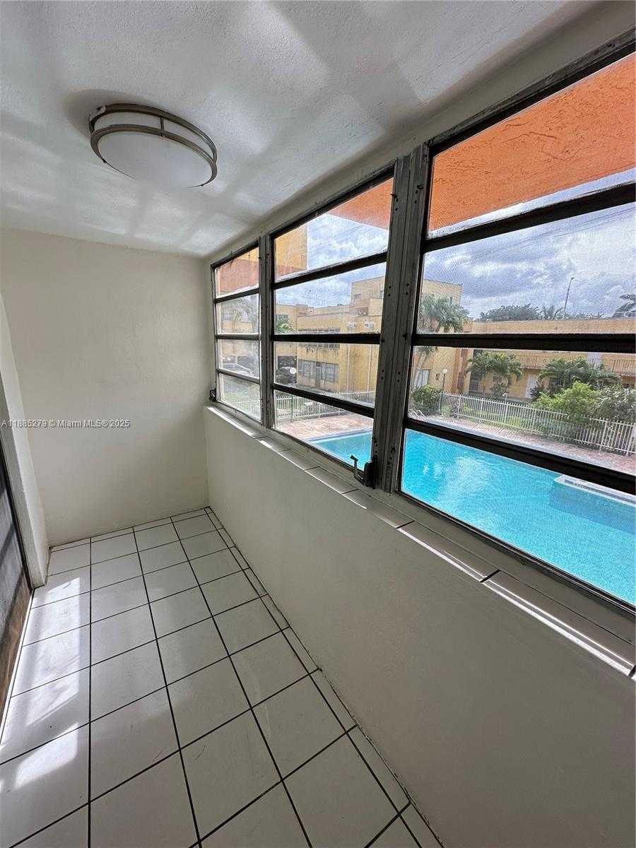 Small Image of 1555 WEST 44TH PL #234, Hialeah Number 26