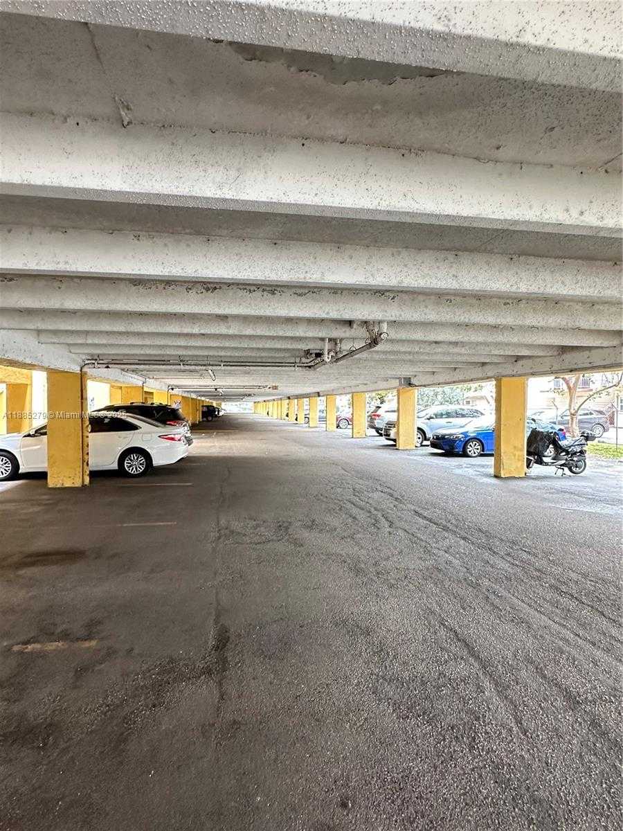 Small Image of 1555 WEST 44TH PL #234, Hialeah Number 35