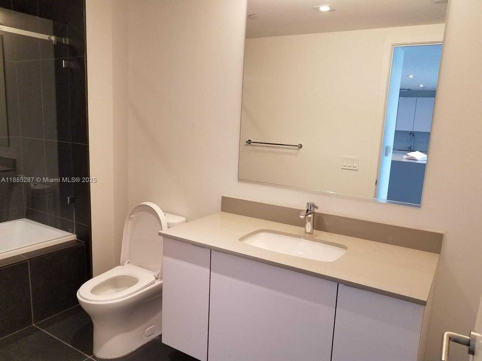 Small Image of 1600 NORTH EAST 1ST AVE #3509, Miami Number 22