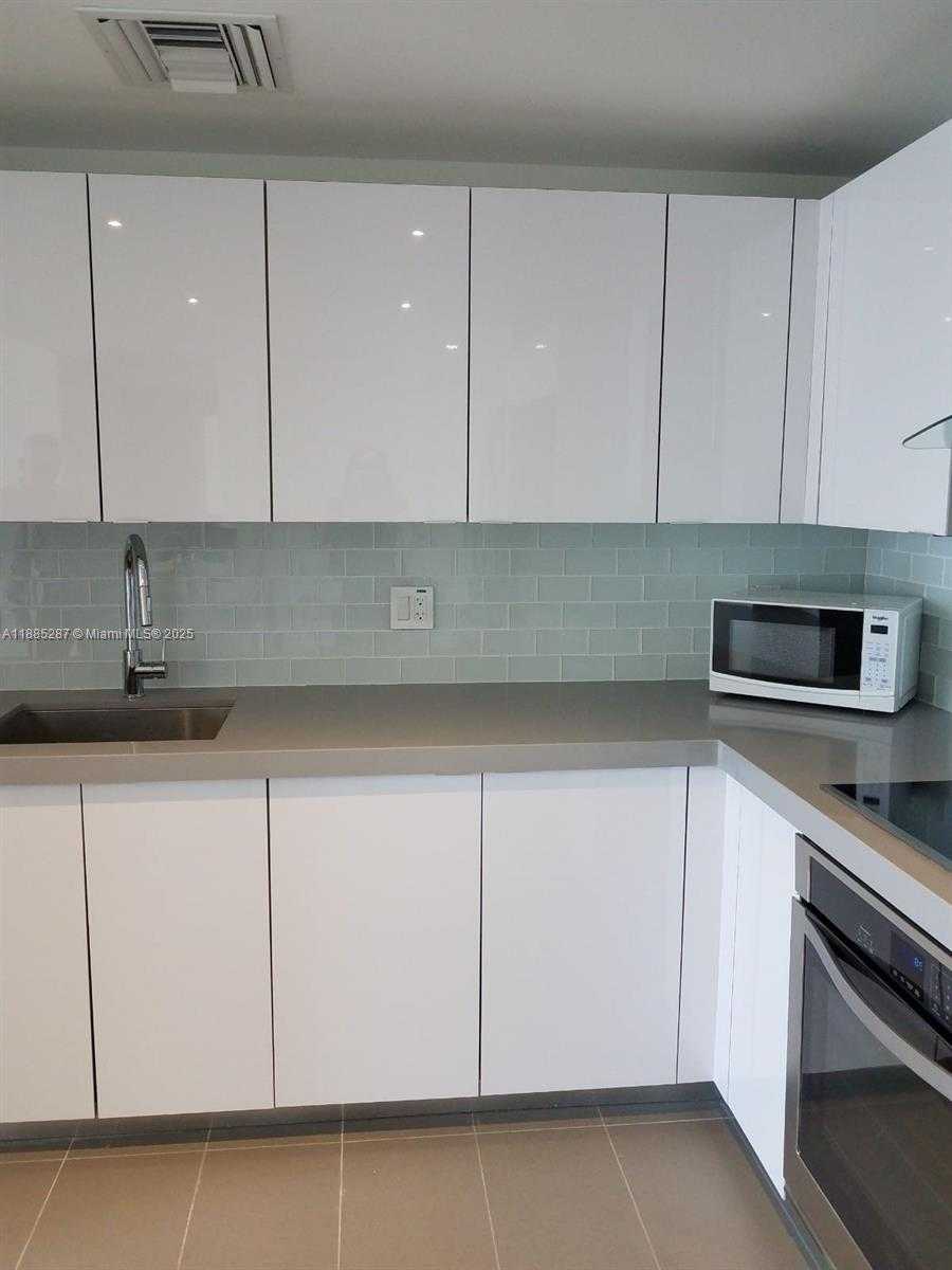 Small Image of 1600 NORTH EAST 1ST AVE #3509, Miami Number 9