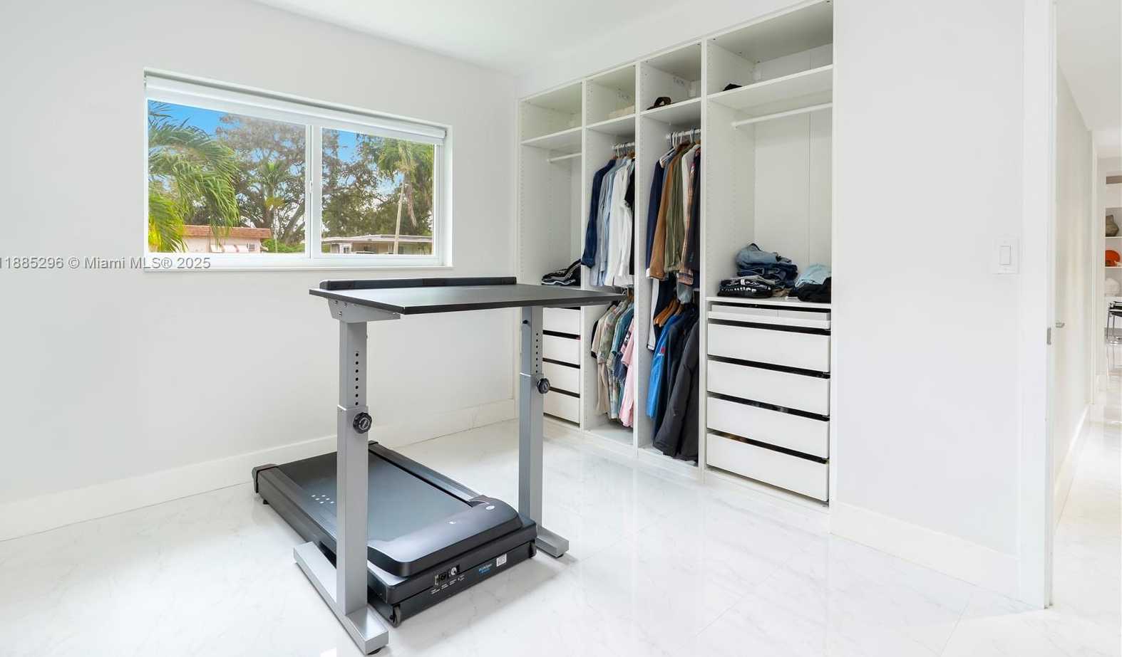 Small Image of 1617 NORTH EAST 157TH TER, North Miami Beach Number 16