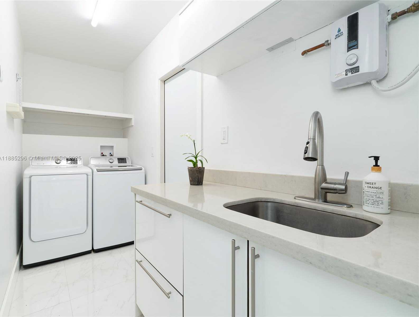 Small Image of 1617 NORTH EAST 157TH TER, North Miami Beach Number 17