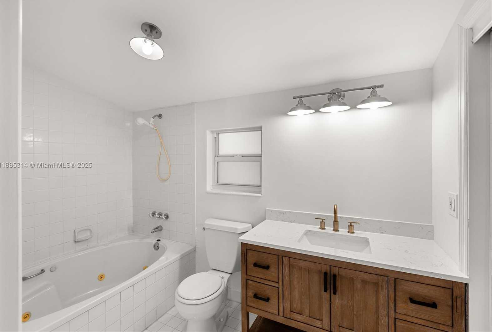 Small Image of 3018 COCONUT GROVE DR, Coral Gables Number 23