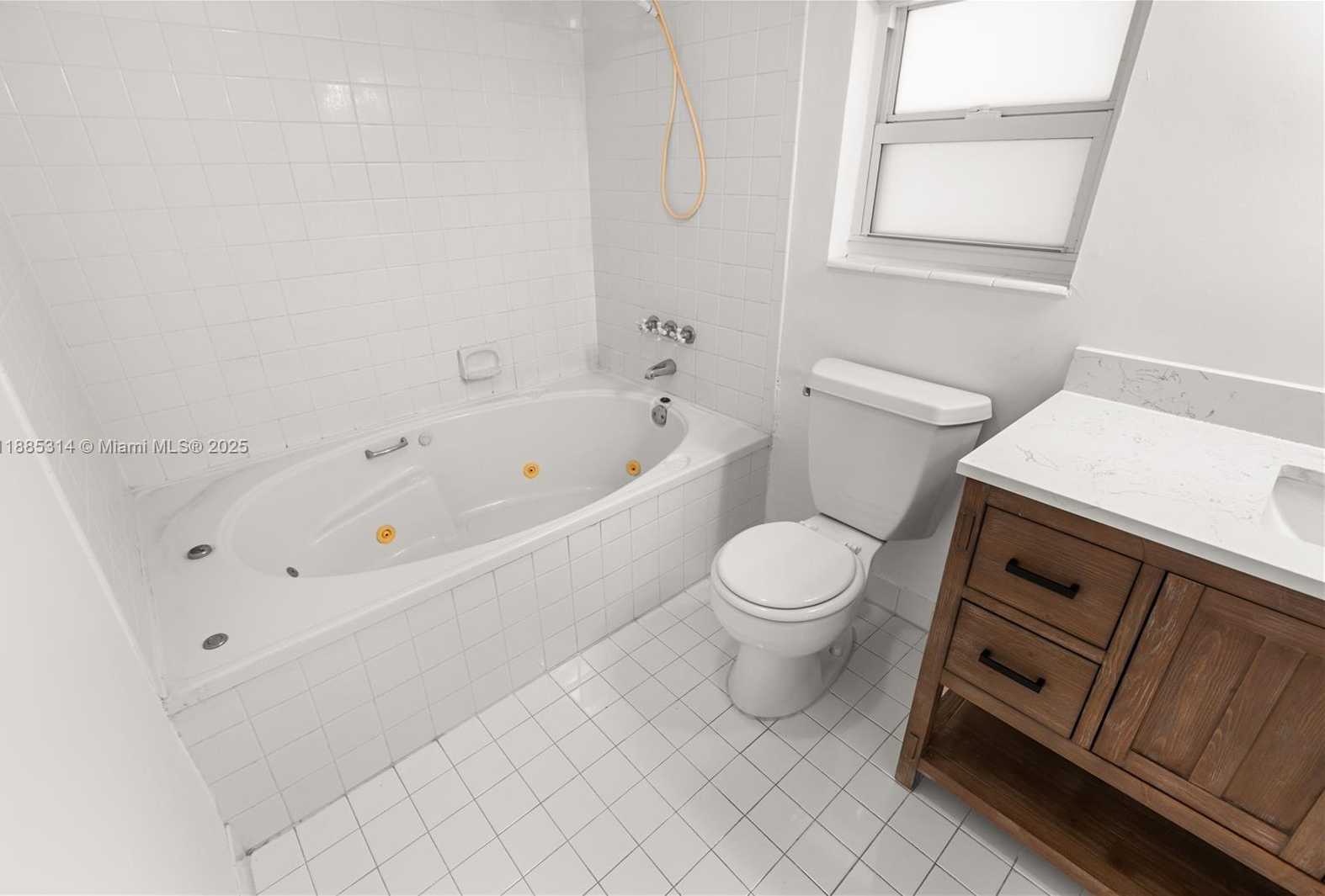 Small Image of 3018 COCONUT GROVE DR, Coral Gables Number 24