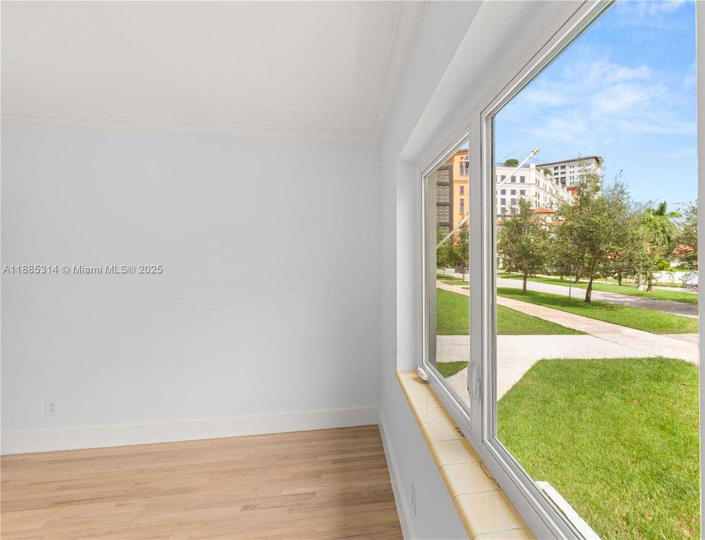 Small Image of 3018 COCONUT GROVE DR, Coral Gables Number 29