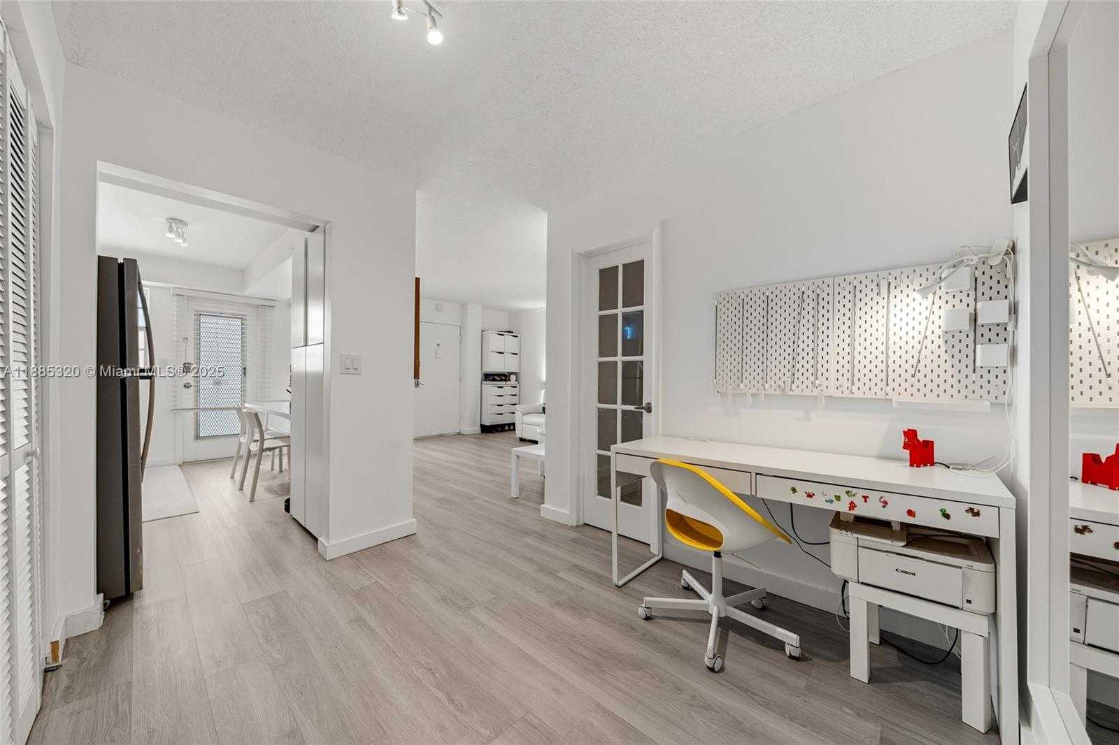 Small Image of 1340 LINCOLN RD #806, Miami Beach Number 10